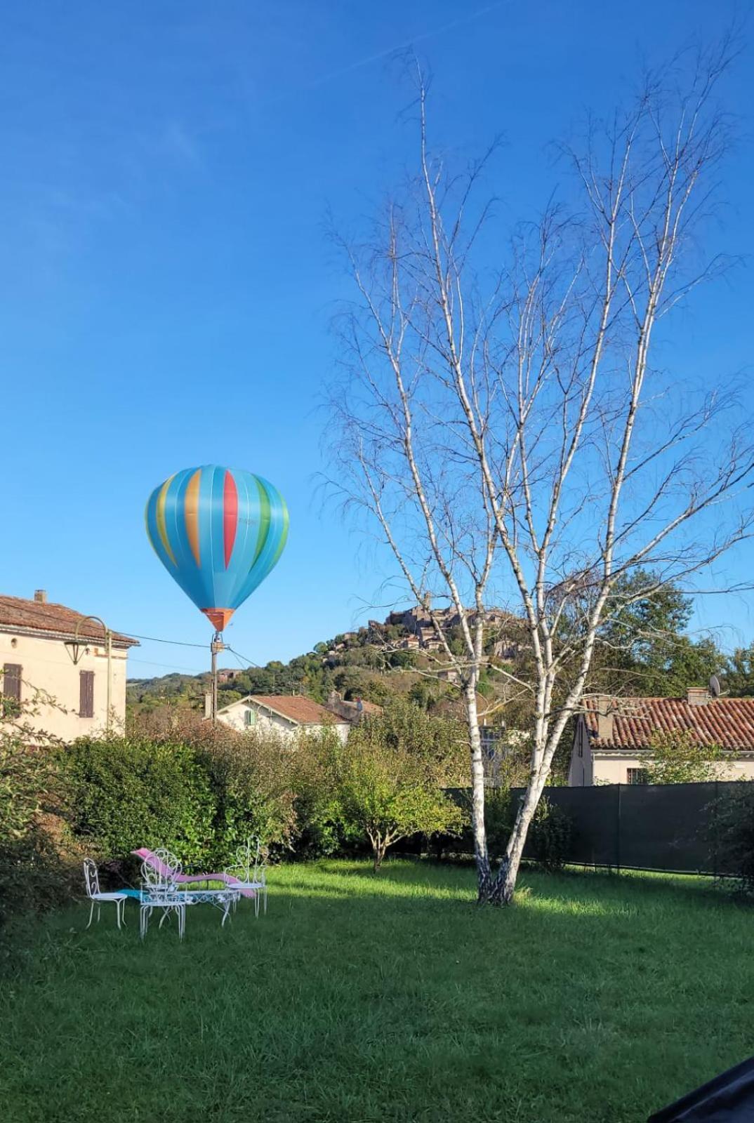 La Jolie Vue Et La Maison De La Tour- Cordes-Sur-Ciel Les Cabannes  エクステリア 写真